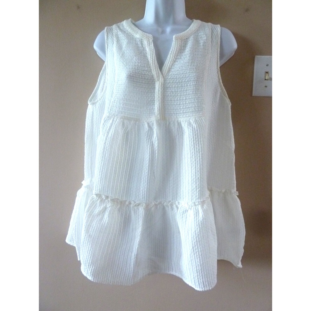 Doe & Rae Sleeveless Tiered Textured Babydoll Top White Boho Peasant Large